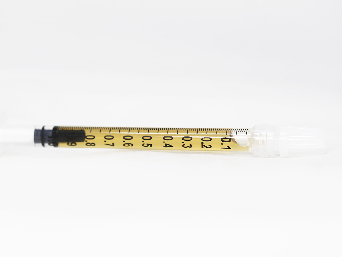 1ml delta 9 raw distillate syringe 1.jpg 1ml delta 9 raw distillate syringe 1.jpg
