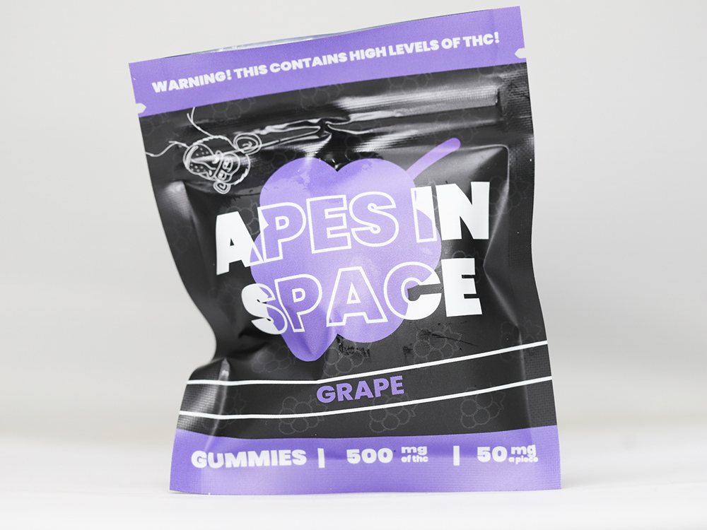 APES IN SPACE GRAPE 500MG NEW PHOTO.jpg APES IN SPACE GRAPE 500MG NEW PHOTO.jpg