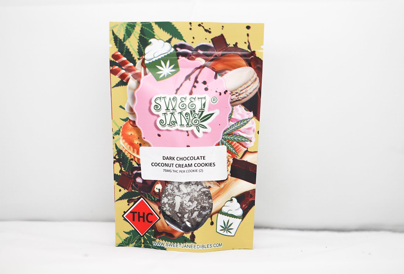 dark chocolate coconut cream cookies e1556324830686.jpg dark chocolate coconut cream cookies e1556324830686.jpg