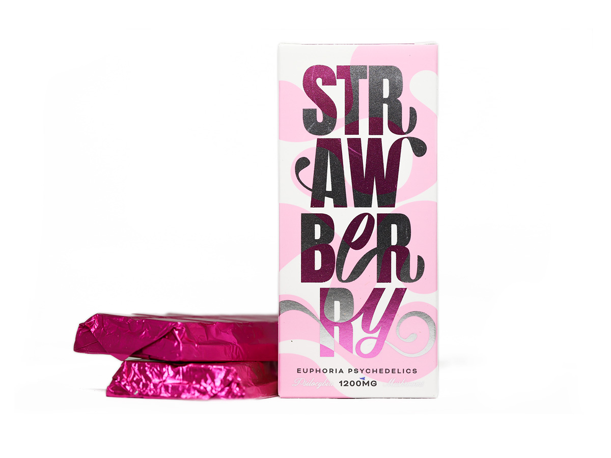euphoria strawberry 1200mg.jpg euphoria strawberry 1200mg.jpg